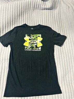Under Armour Black Tee with Neon Yellow-Green Camo Logo